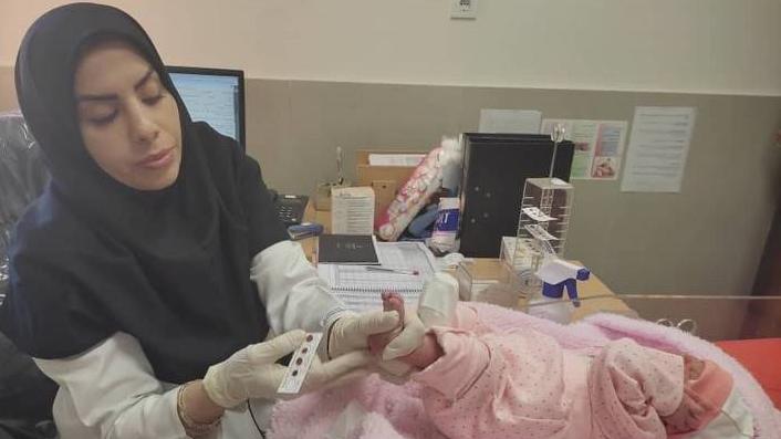 غربالگری تیروئید و متابولیک 240 نوزاد در تعطیلات نوروز سال 1404 در شبکه بهداشت و درمان اسلامشهر 